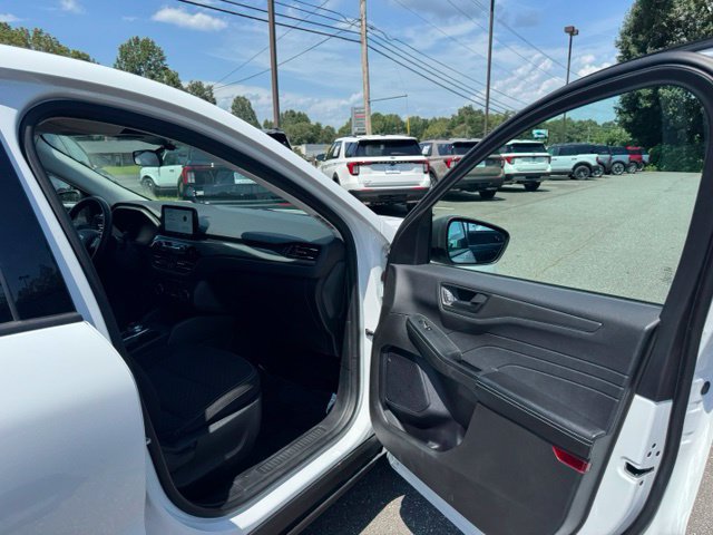 Used 2024 Ford Escape Active AWD/4WD image 14