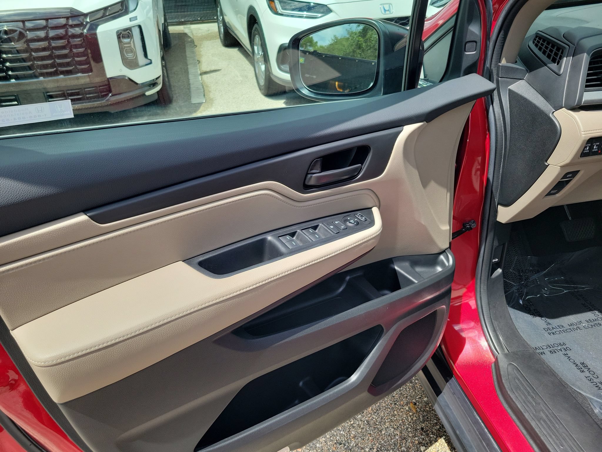 Used 2023 Honda Odyssey EX image 18