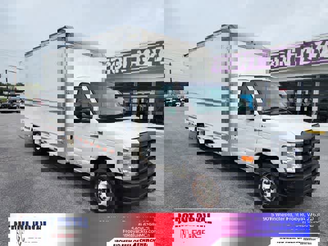 Used 2018 Ford E-350 and Econoline 350 Super Duty image 2