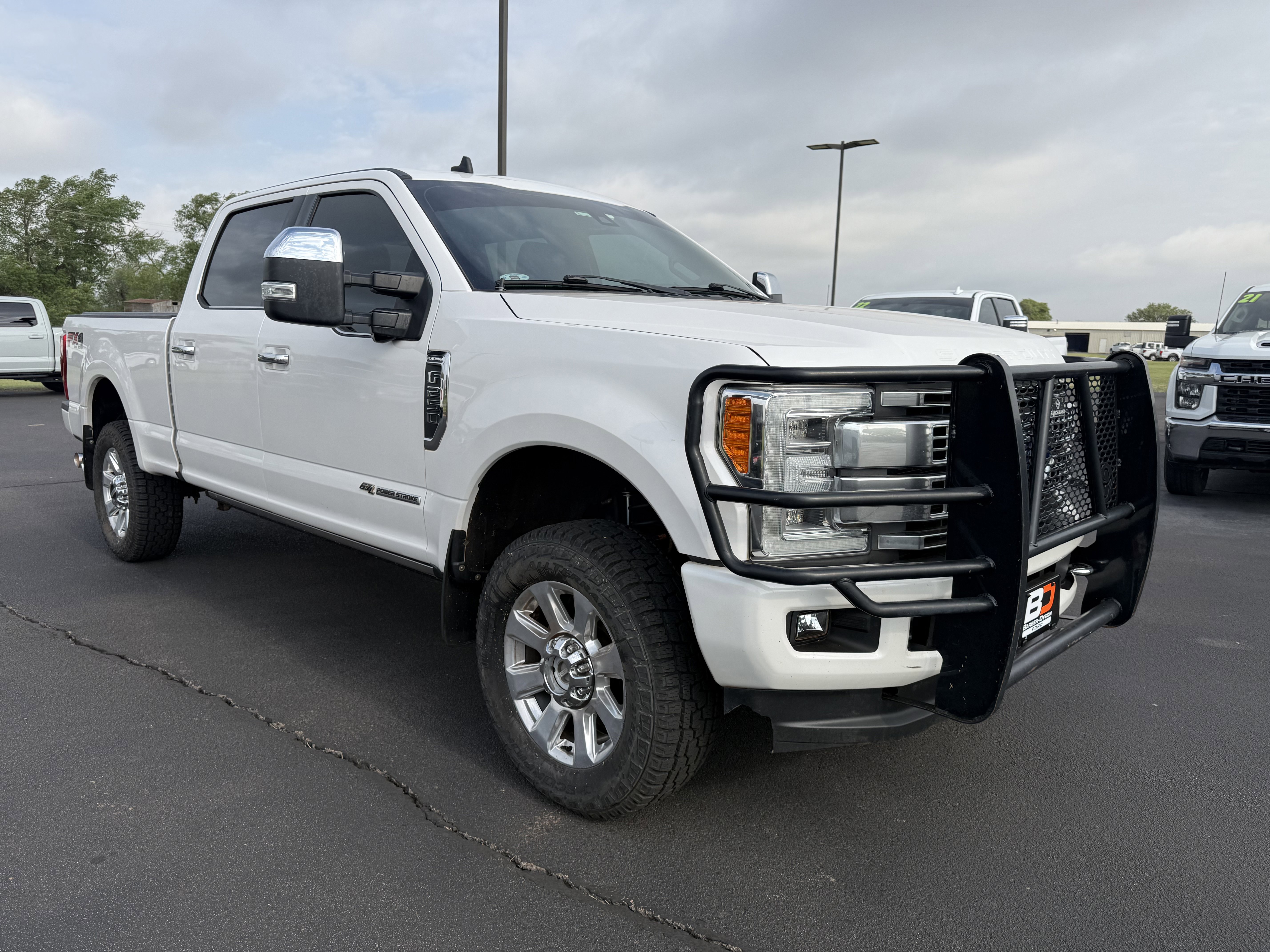 Used 2019 Ford F250 Platinum w/ Platinum Ultimate Package AWD/4WD image 2