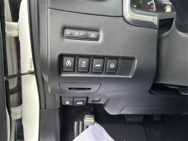 Used 2020 Nissan Murano SL w/ Moonroof Package image 24