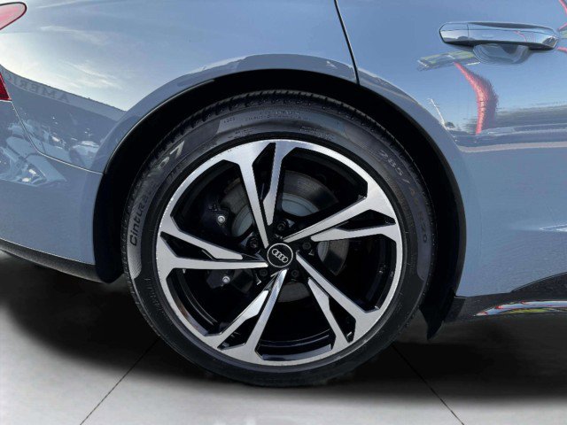 Used 2023 Audi e-tron GT Premium Plus w/ Performance Package image 49