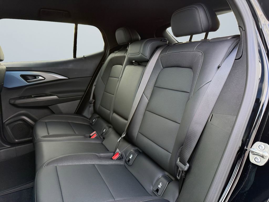 New 2026 Chevrolet Equinox EV LT image 13