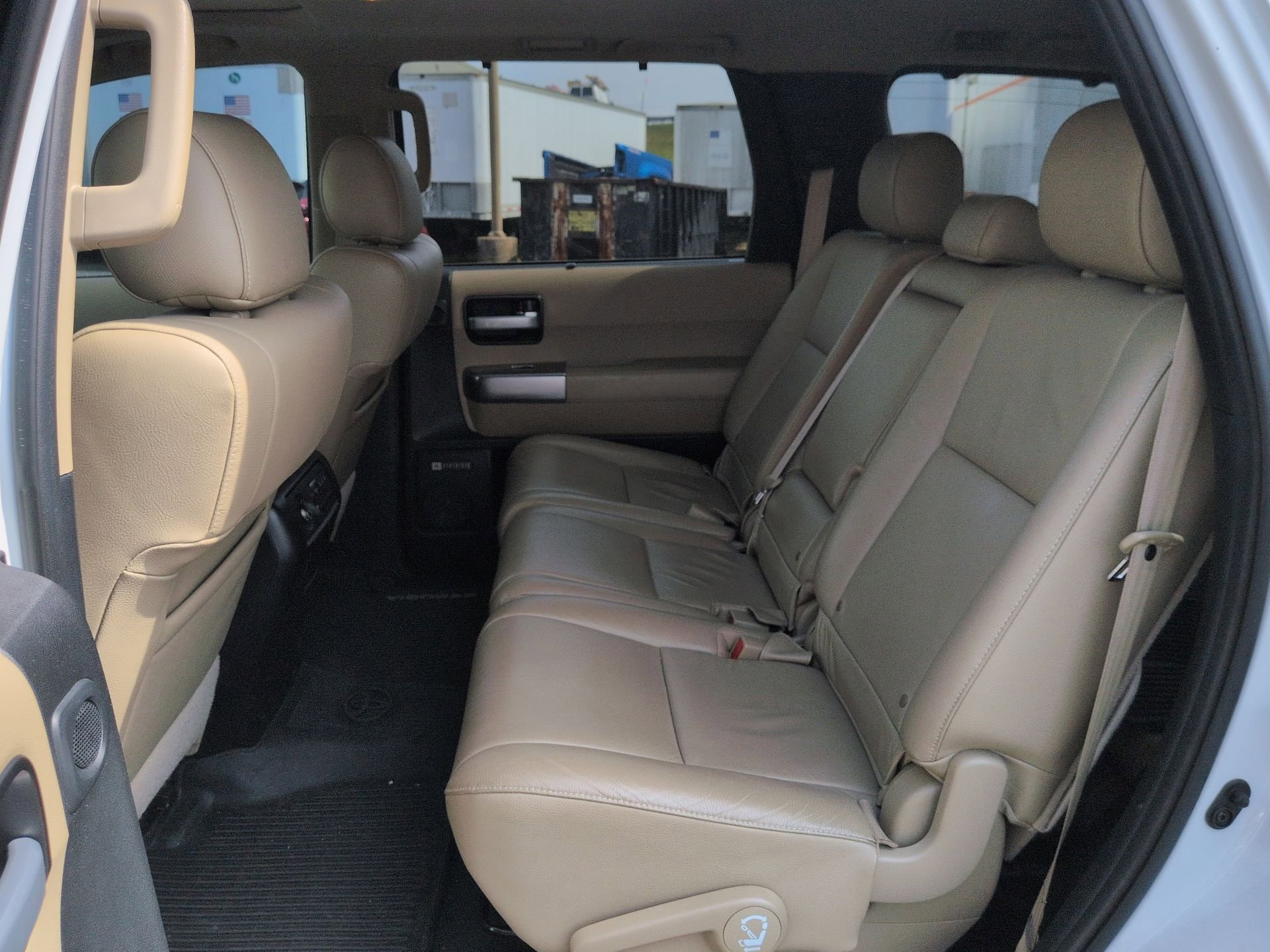 Used 2021 Toyota Sequoia Limited w/ Safety & Convenience Package image 26