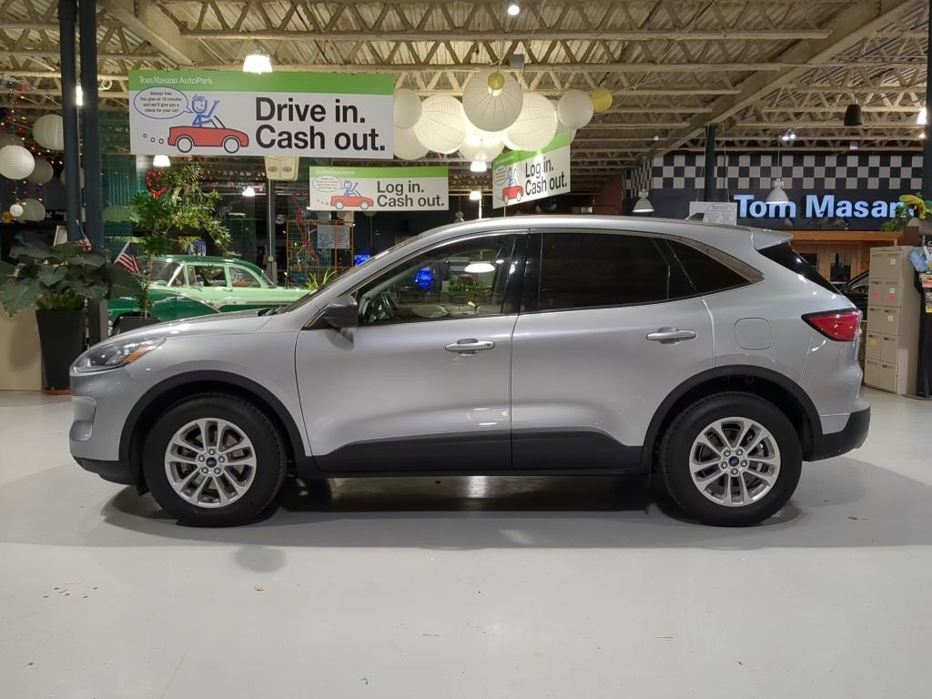 Used 2022 Ford Escape SE w/ Cold Weather Package image 8