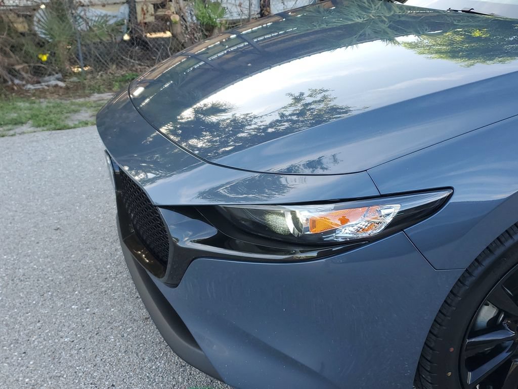 Used 2022 MAZDA MAZDA3 s FWD image 12