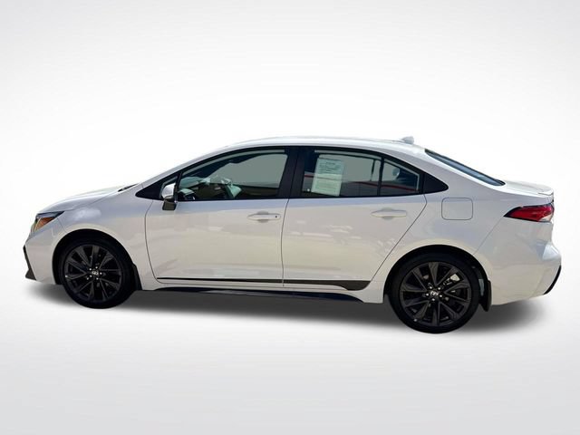 Used 2026 Toyota Corolla SE FWD image 6