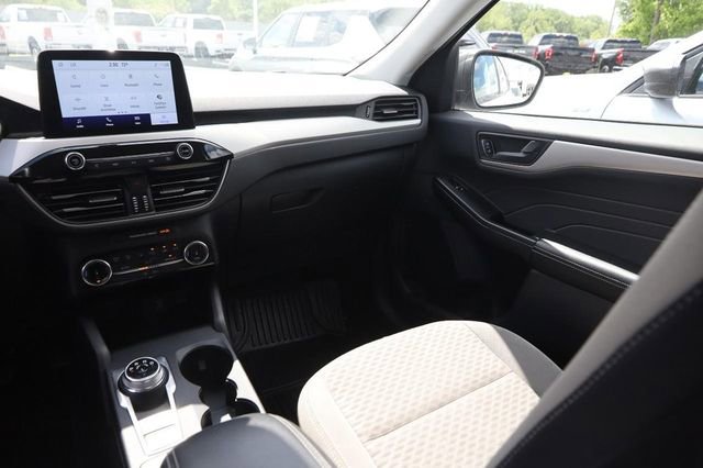 Used 2022 Ford Escape SE w/ Convenience Package FWD image 26