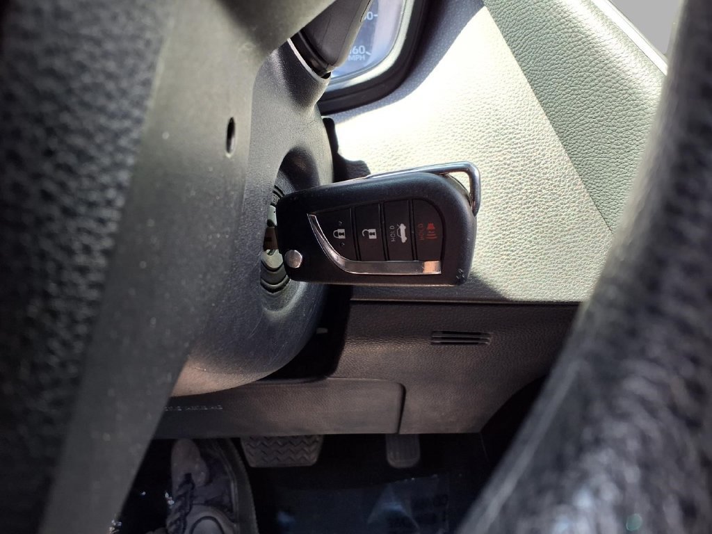 Used 2025 Toyota Corolla LE FWD image 9