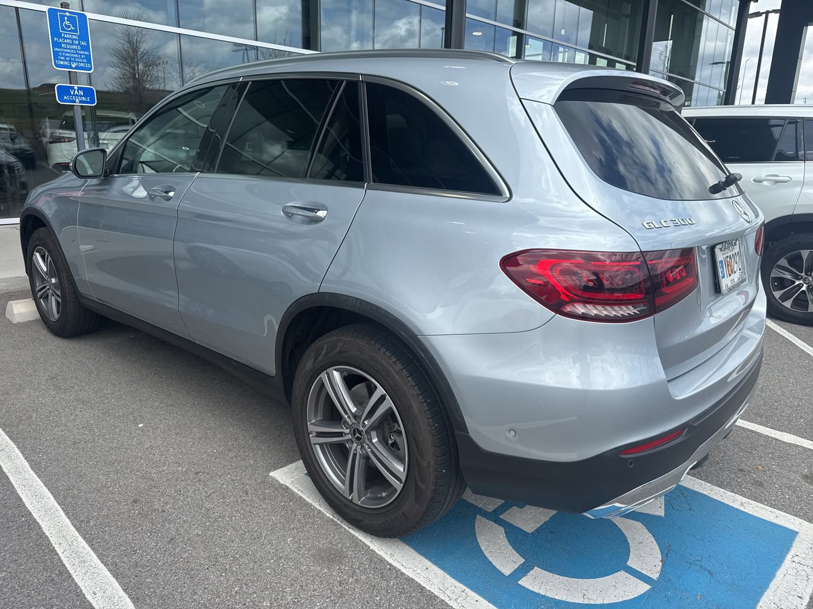 Certified 2022 Mercedes-Benz GLC 300 image 4