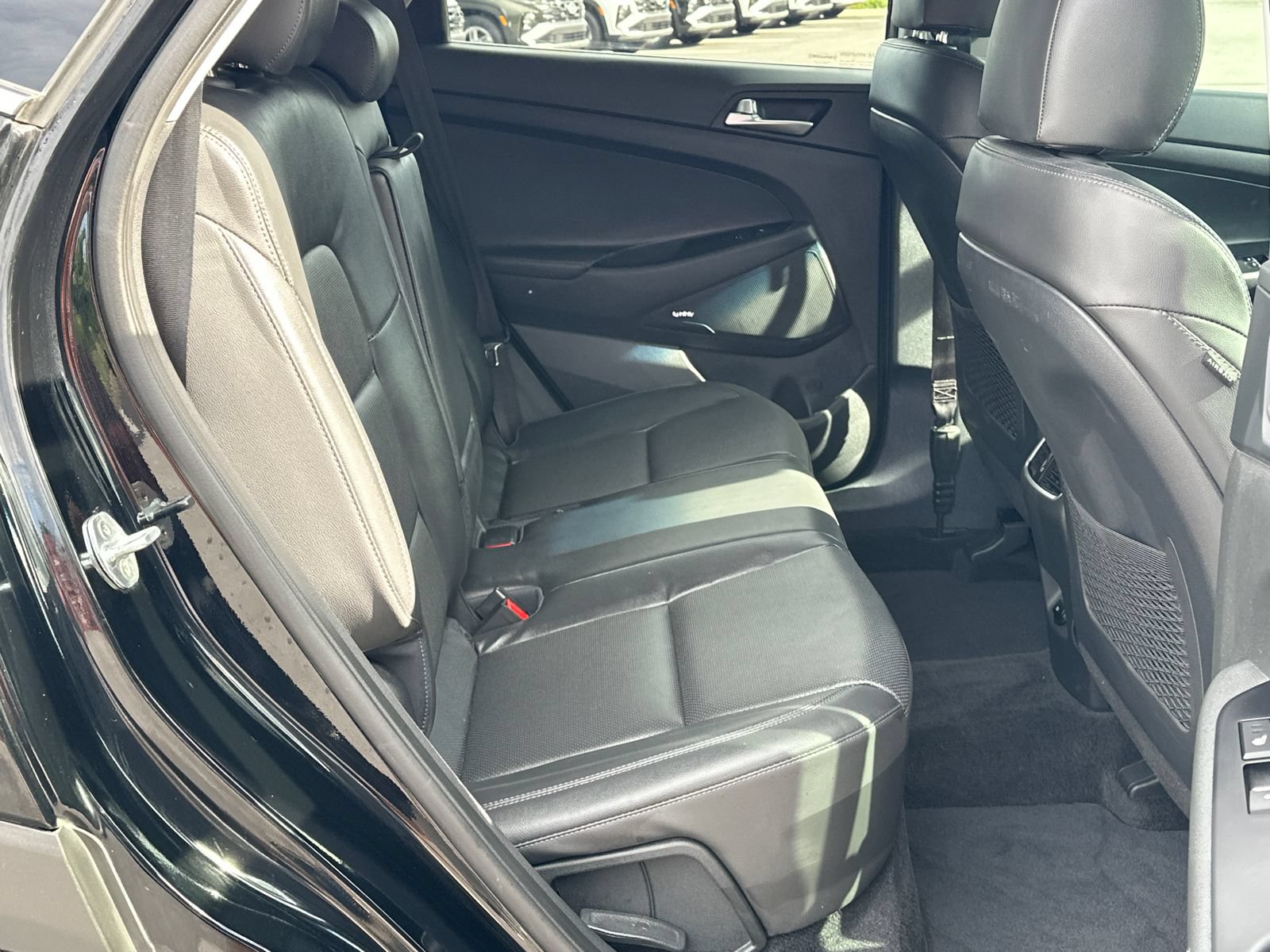 Used 2021 Hyundai Tucson Ultimate w/ Cargo Package FWD image 15
