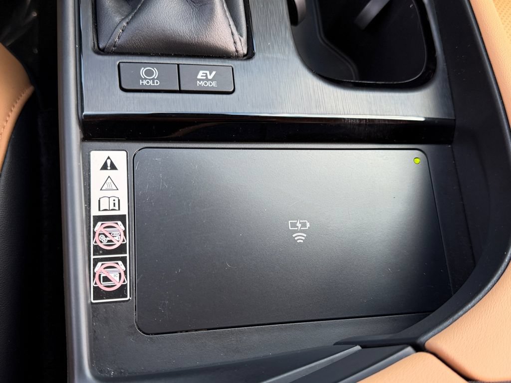 Certified 2023 Lexus ES 300h w/ Accessory Package (Z1) FWD image 29