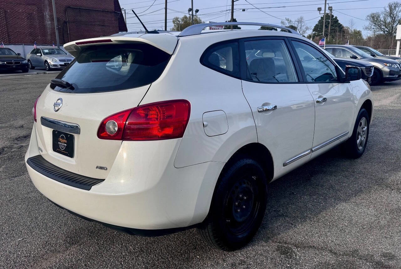 Used 2015 Nissan Rogue S w/ Convenience Package AWD/4WD image 5