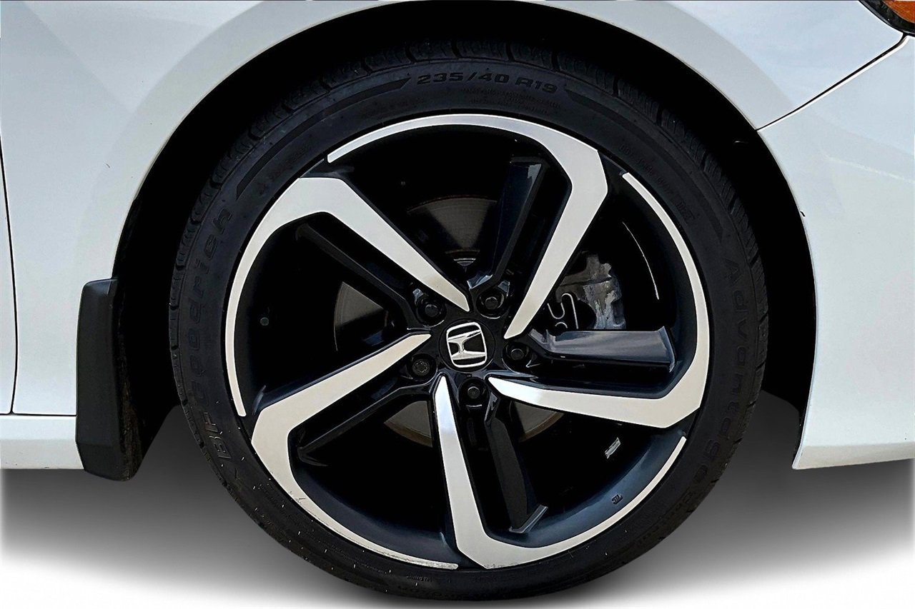Used 2021 Honda Accord Sport image 29