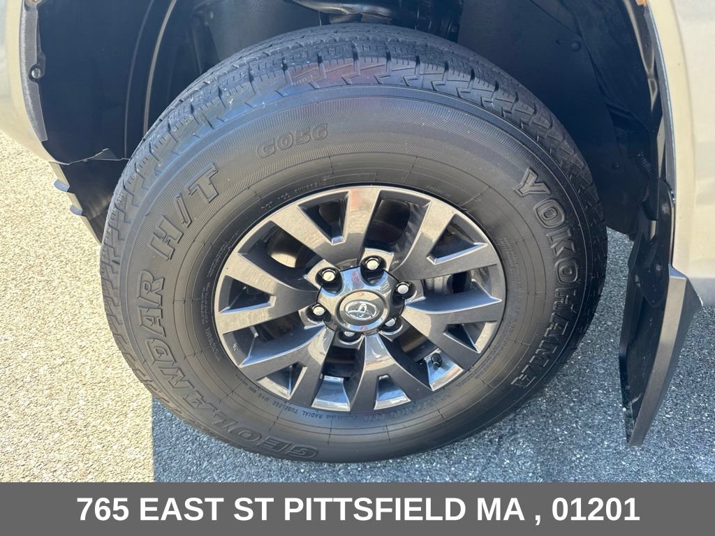 Used 2021 Toyota Tacoma SR5 AWD/4WD image 26
