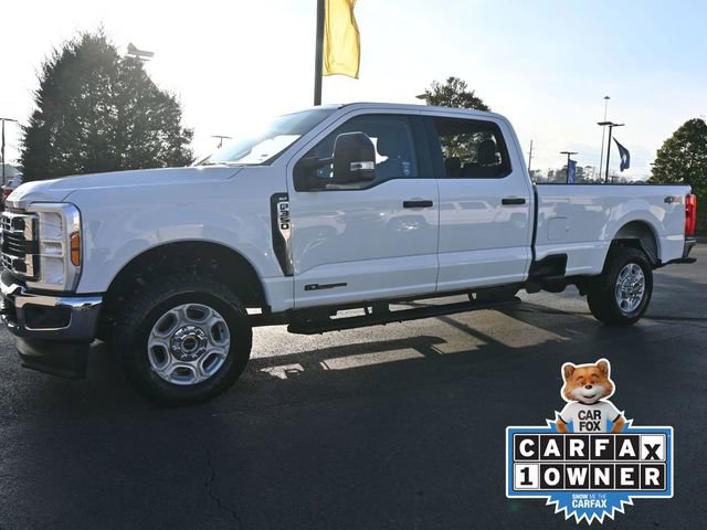 Used 2025 Ford F350 XLT image 1