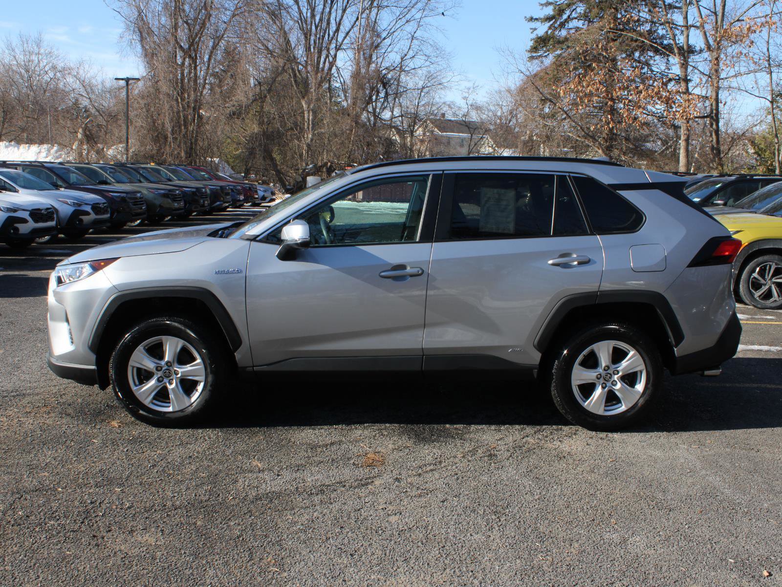 Used 2021 Toyota RAV4 XLE w/ Convenience Package image 5