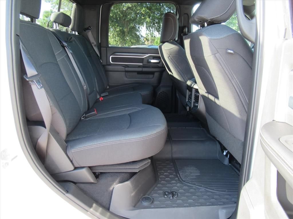 New 2026 RAM 3500 Big Horn AWD/4WD image 33
