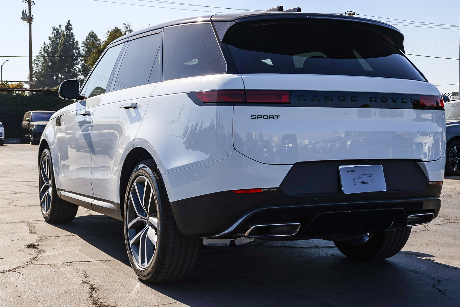 New 2027 Land Rover Range Rover Sport SE AWD/4WD image 6