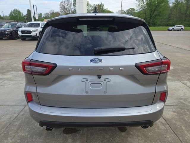 Used 2023 Ford Escape ST-Line w/ Tech Pack #1 FWD image 4