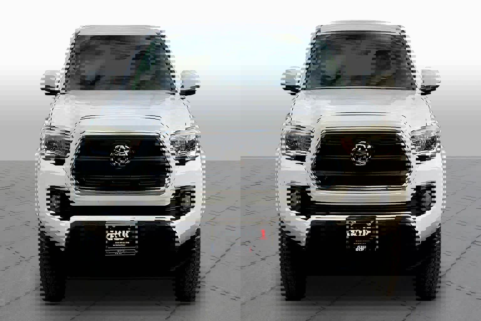 Used 2017 Toyota Tacoma SR5 w/ Tow Package image 4