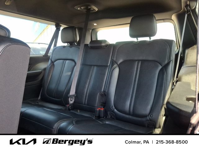 Used 2024 Jeep Wagoneer L Series II w/ Flexible Seating Group AWD/4WD image 13