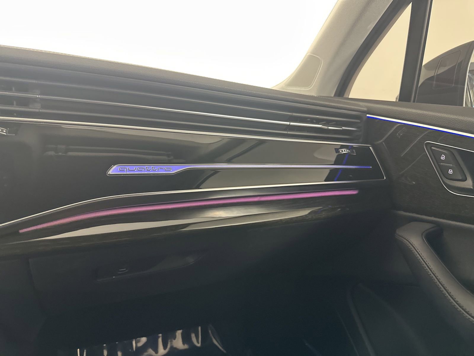 Used 2023 Audi Q7 3.0T Premium Plus w/ Premium Plus Package image 16