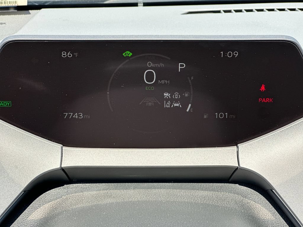 Used 2025 Toyota Prius Limited FWD image 29