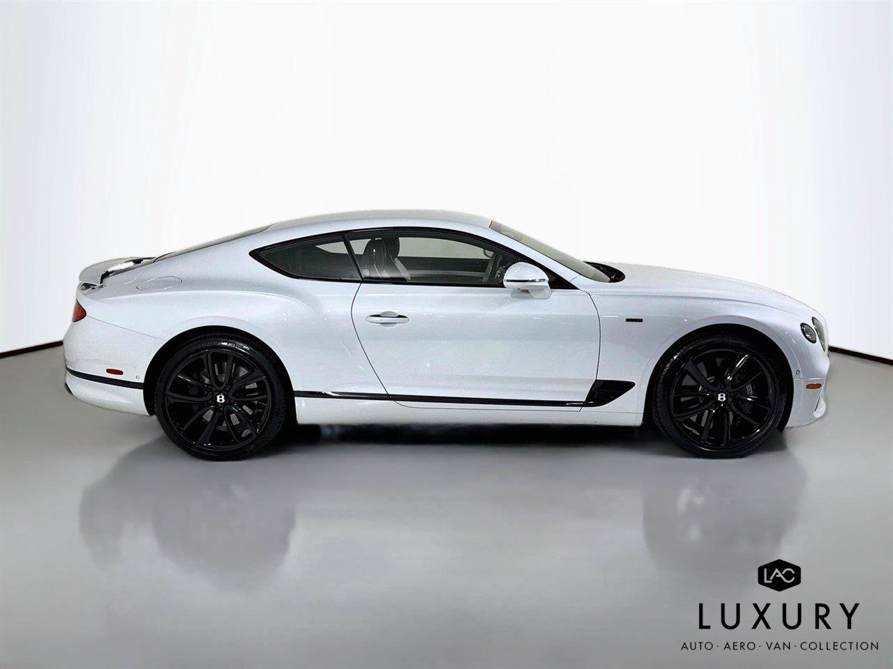Used 2024 Bentley Continental GT V8 AWD/4WD image 4