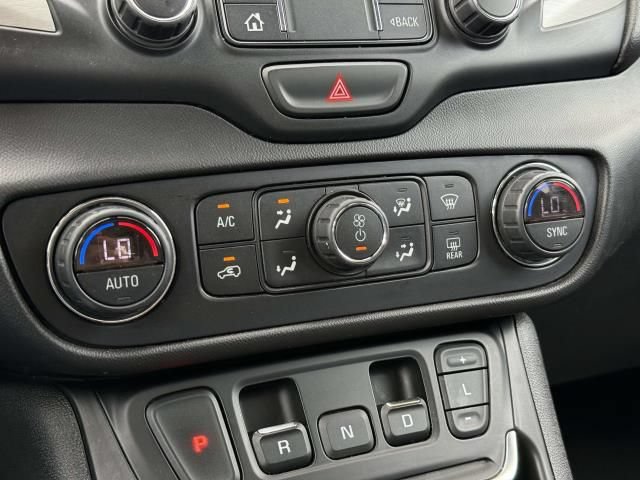 Used 2020 GMC Terrain SLT w/ Preferred Package AWD/4WD image 29