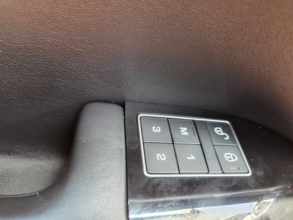 Used 2016 Land Rover Range Rover Sport HSE AWD/4WD image 20