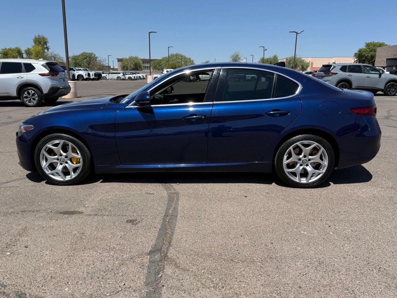 Used 2021 Alfa Romeo Giulia Ti AWD/4WD image 8