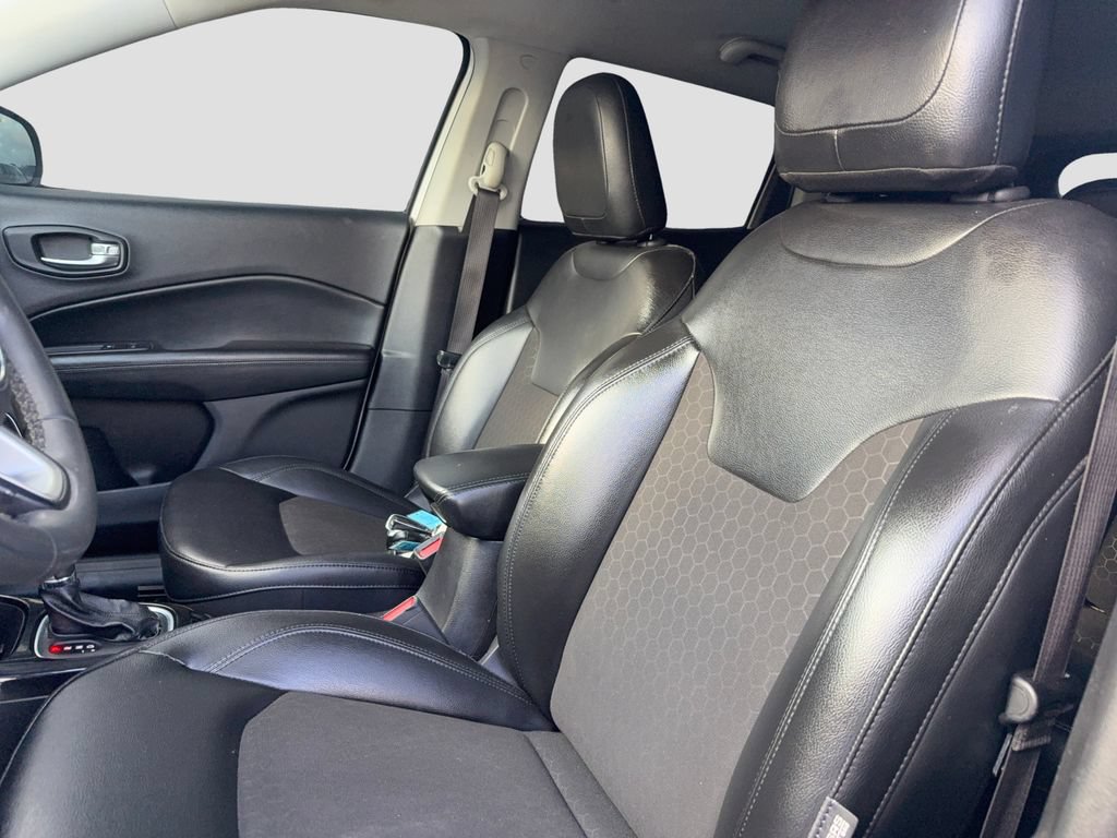 Used 2021 Jeep Compass Latitude AWD/4WD image 9