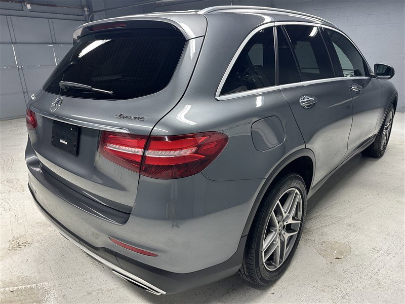 Used 2019 Mercedes-Benz GLC 300 4MATIC w/ AMG Line image 7