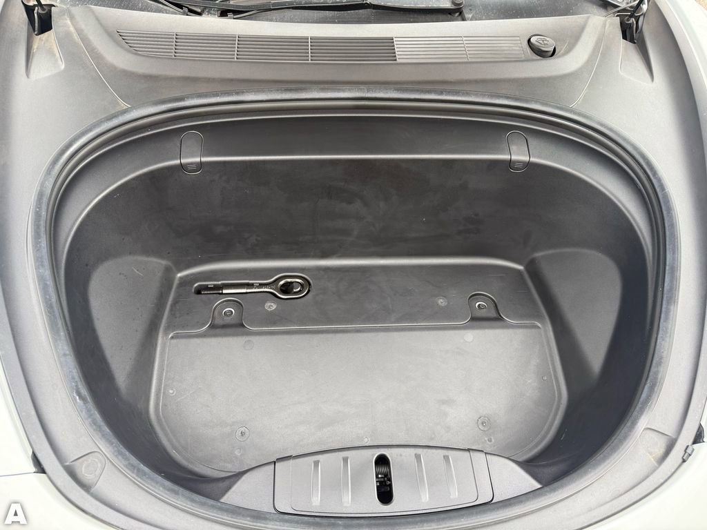 Used 2019 Tesla Model 3 Standard Range image 28