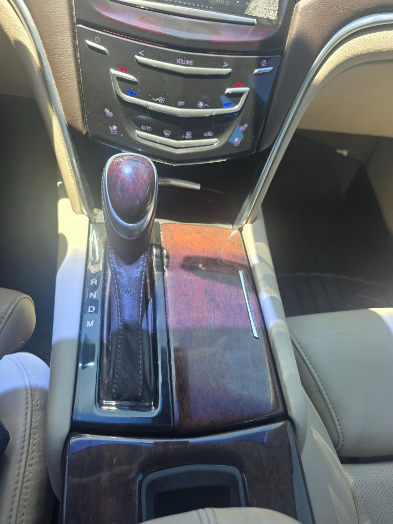 Used 2014 Cadillac XTS Luxury w/ Driver Awareness Package AWD/4WD image 16