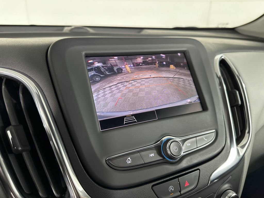 Used 2023 Chevrolet Equinox LS w/ LS Convenience Package image 17