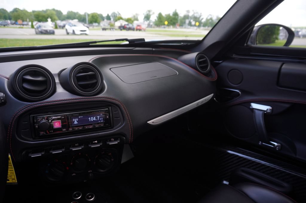 Used 2019 Alfa Romeo 4C Spider RWD image 63
