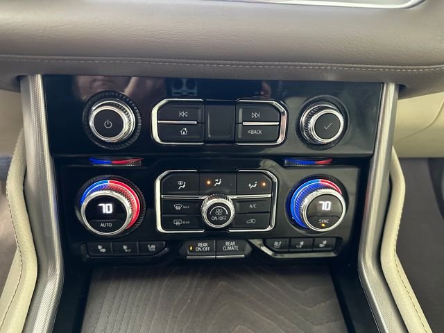 Used 2022 GMC Yukon XL Denali image 24
