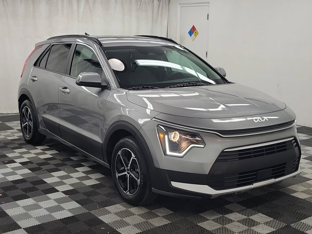 Used 2025 Kia Niro EX