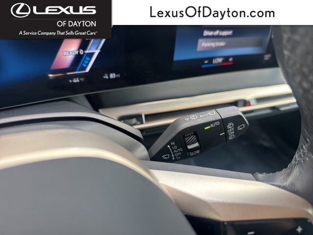 Used 2023 BMW iX xDrive50 image 18