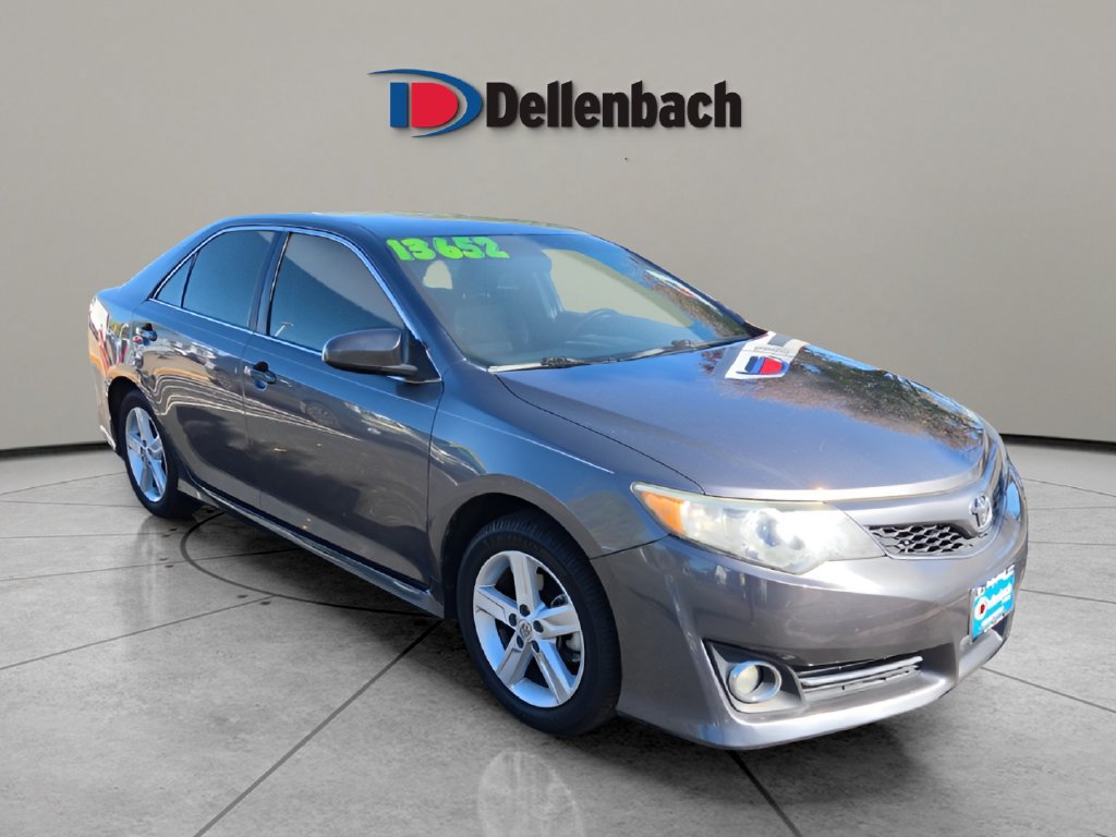 Used 2014 Toyota Camry SE FWD image 8