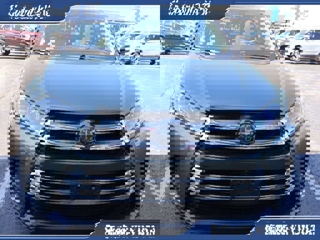 Used 2018 Toyota Highlander Limited Platinum image 10