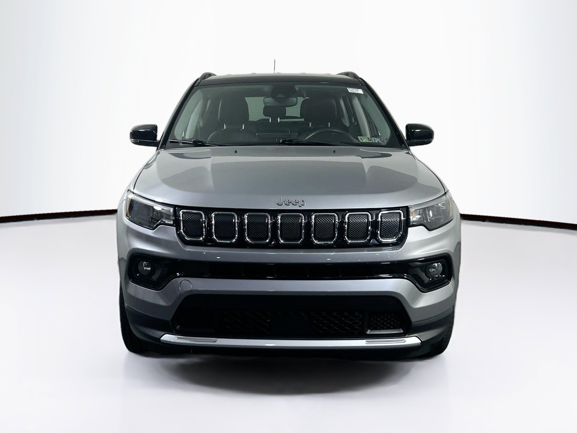 Used 2022 Jeep Compass Limited AWD/4WD image 2