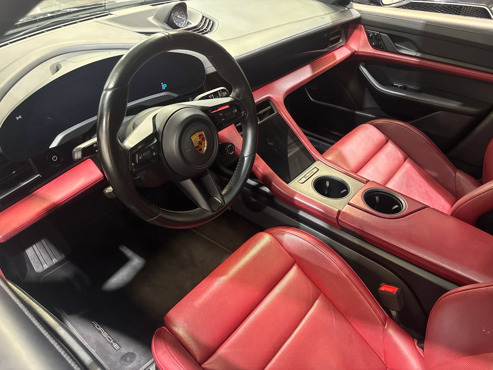 Used 2020 Porsche Taycan 4S AWD/4WD image 18