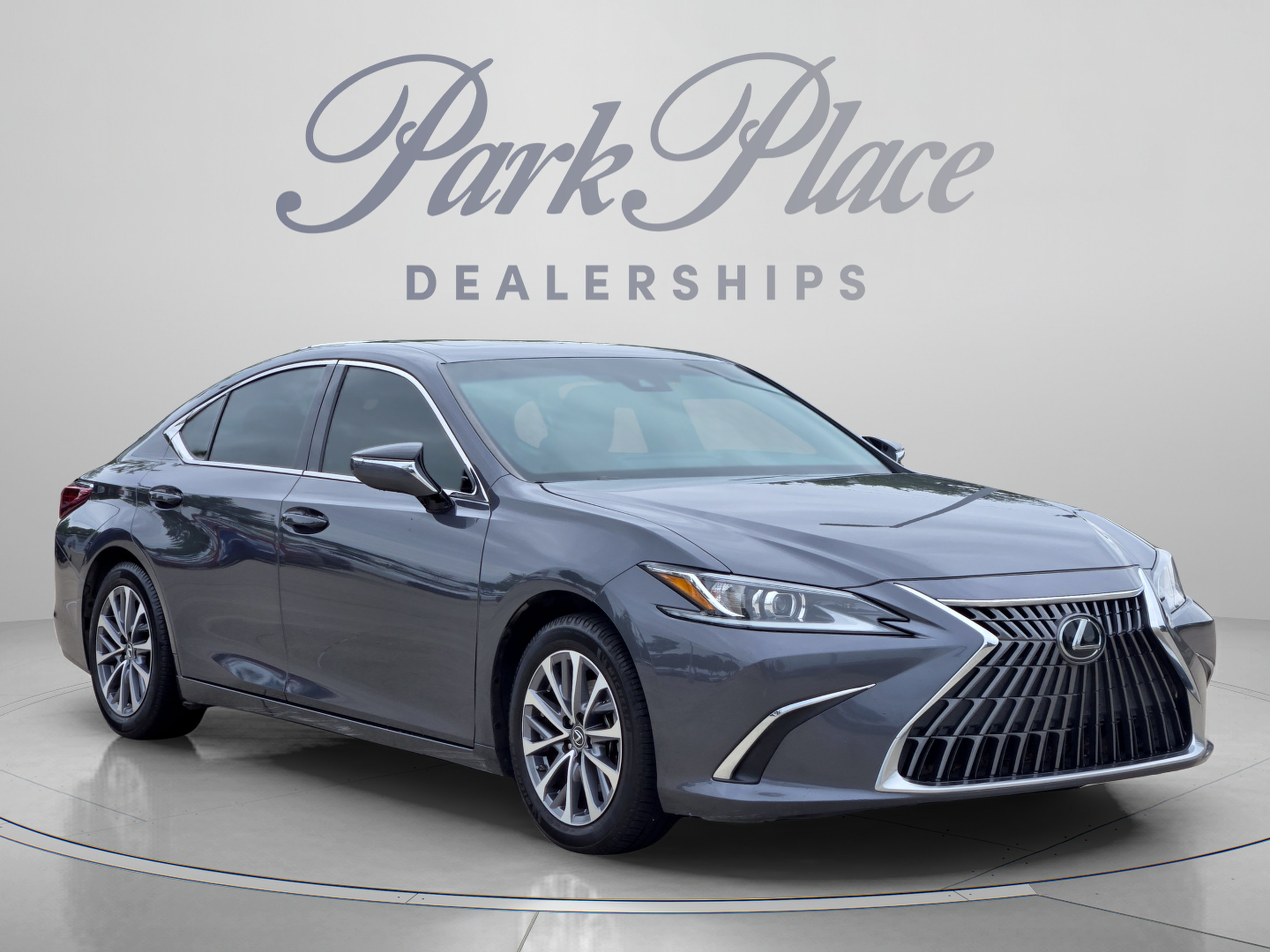 Used 2023 Lexus ES 350 w/ Accessory Package (Z2) FWD image 7