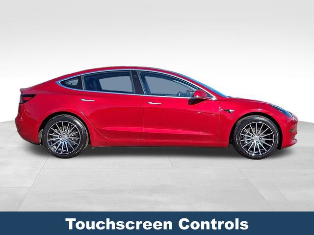 Used 2018 Tesla Model 3 Long Range image 9