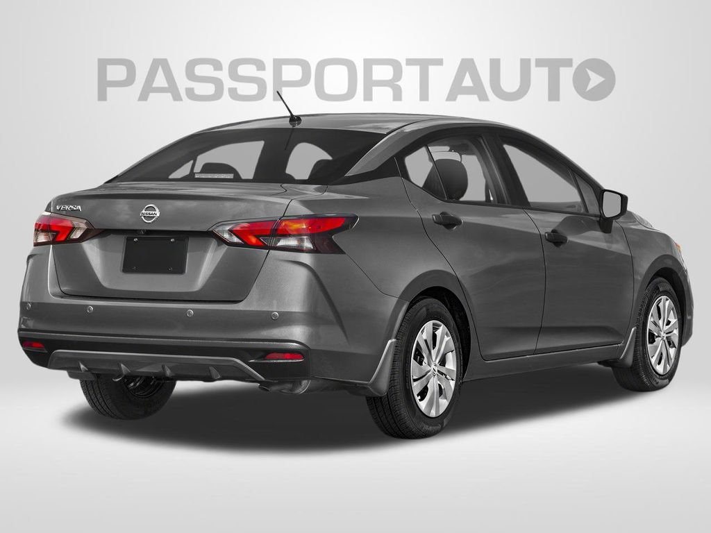 Used 2022 Nissan Versa S FWD image 2