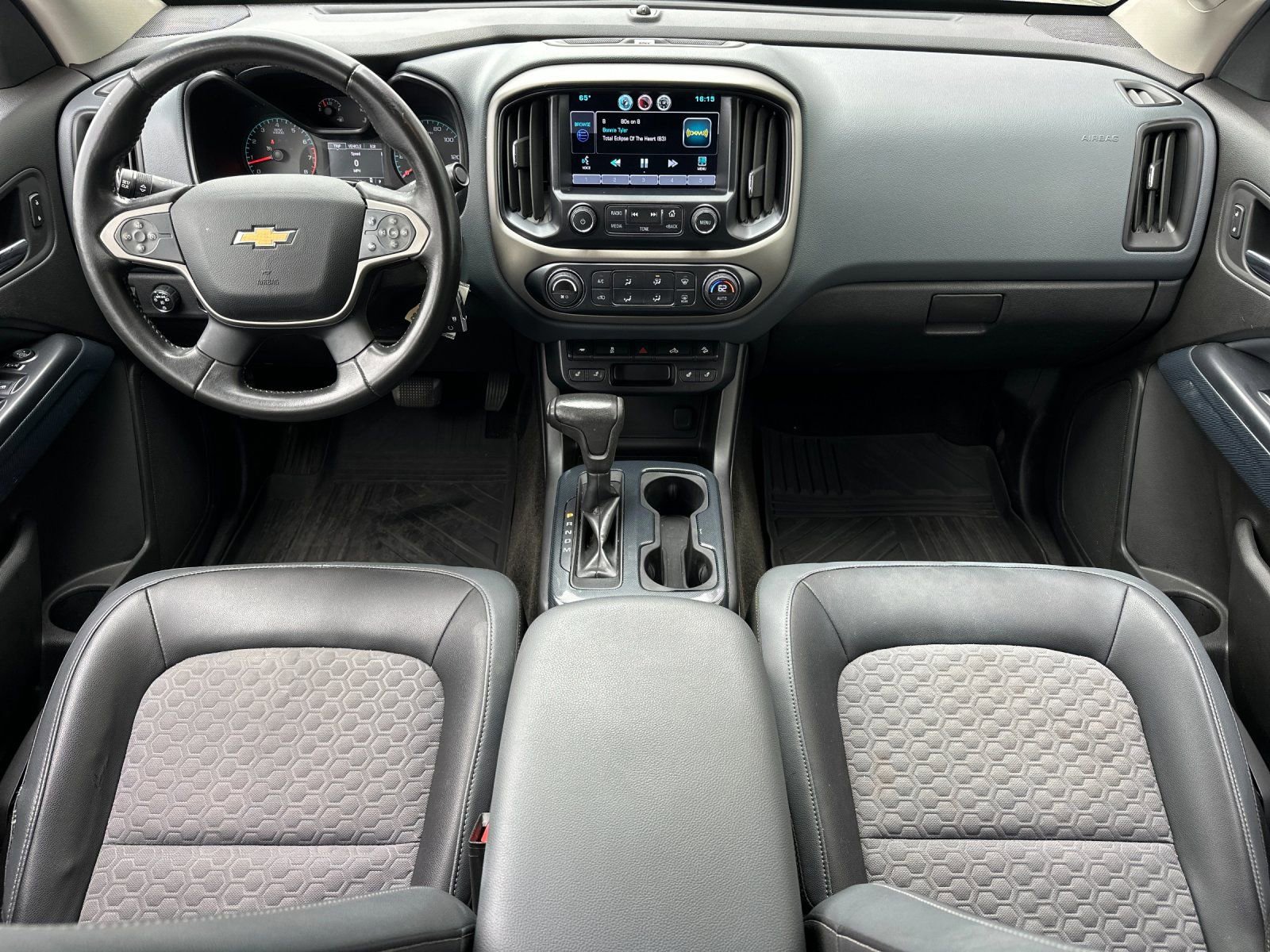 Used 2015 Chevrolet Colorado Z71 AWD/4WD image 12