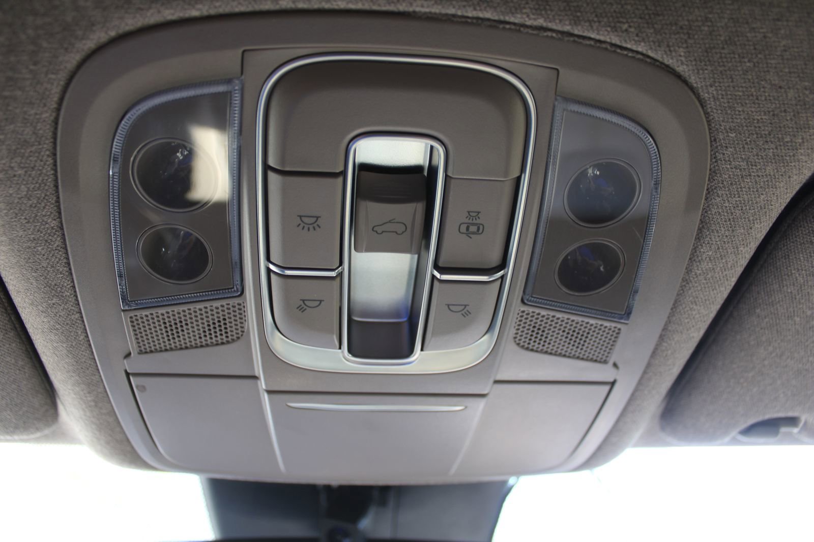 Used 2019 Hyundai Santa Fe Limited image 51